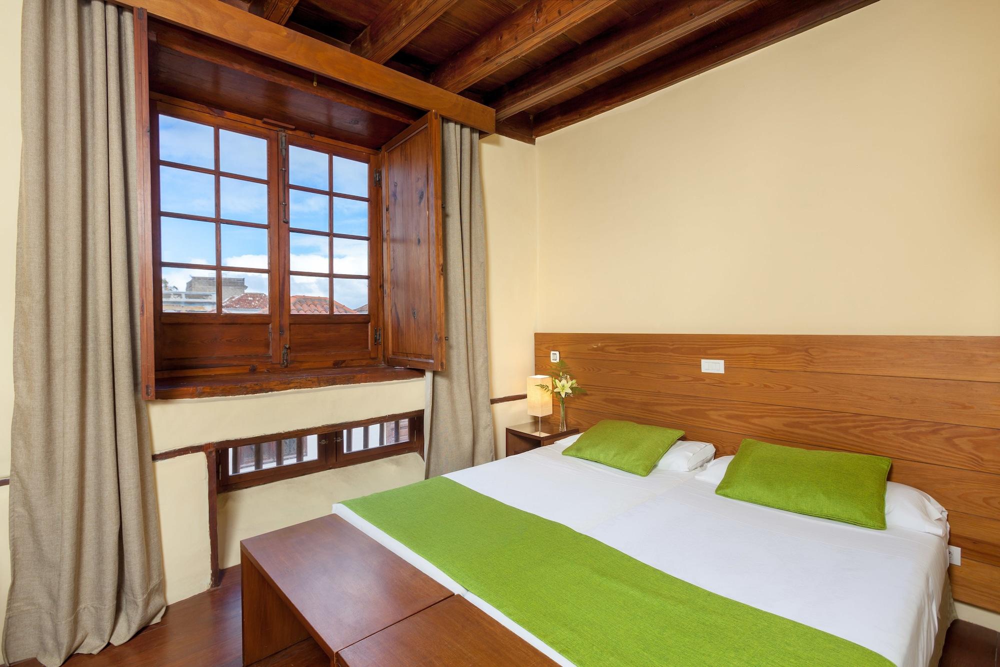Hotel Livvo La Quinta Roja Гарачико Екстериор снимка