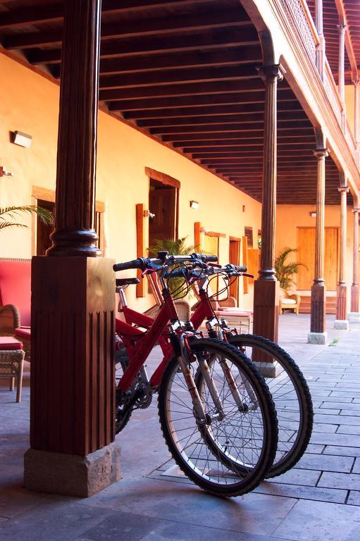 Hotel Livvo La Quinta Roja Гарачико Екстериор снимка