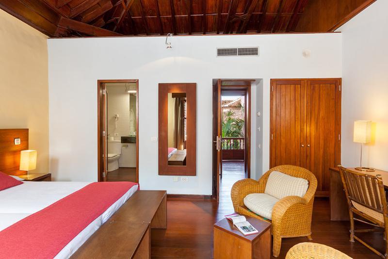 Hotel Livvo La Quinta Roja Гарачико Екстериор снимка